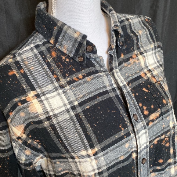 Tyler Childers flannel - Picture 2 of 7